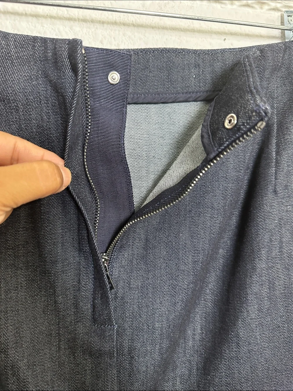 Ann Taylor Navy Denim-Like Chambray Pencil Skirt Work Office Business Size 6 NWT